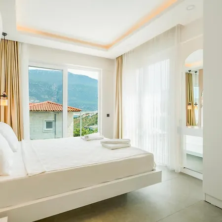 Kanyon Peninsula Kaş