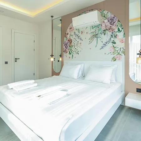 Kanyon Peninsula * Kaş