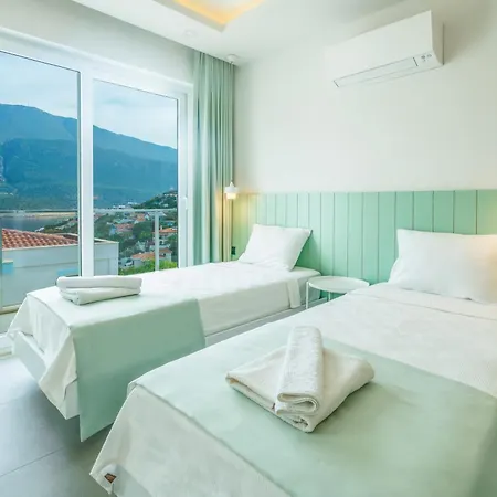 Kanyon Peninsula Vila *